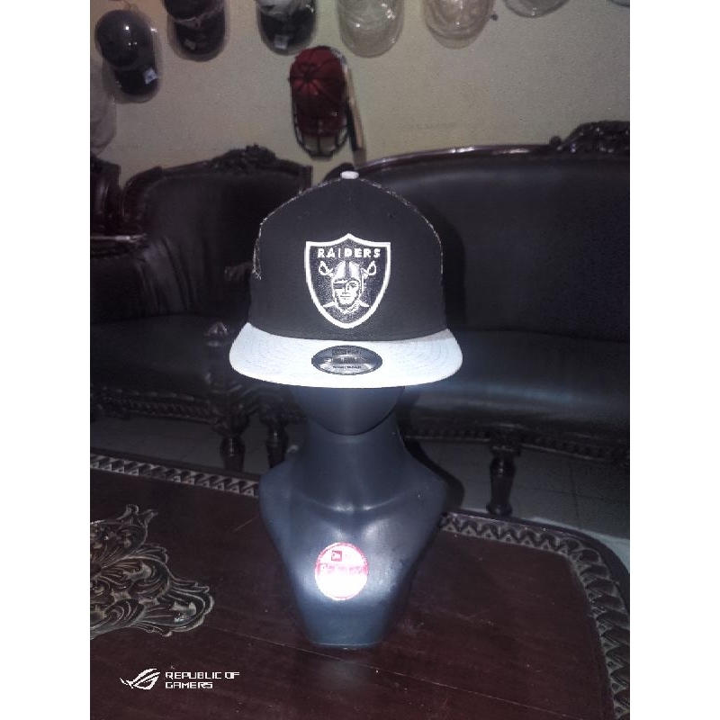 TOPI SNAPBACK RAIDERS HALF TRUCKER ORIGINAL NEW ERA
