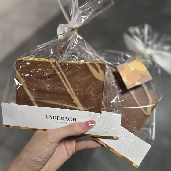 Laderach Dubai Chocolate (Pistachio Kunafa)