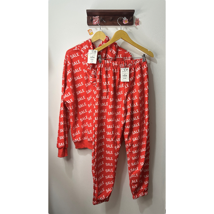 PULL & BEAR MEN ONE SET RED HOODIE AND PANTS