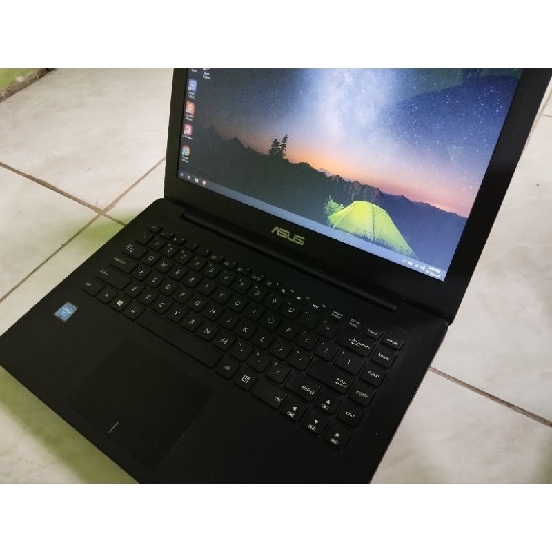 ASUS X453S Ram 4 HDD 500 GB