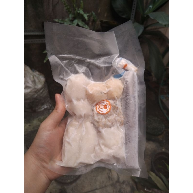 

Pempek Frozen Khas Palembang 90% Asli Ikan Tenggiri