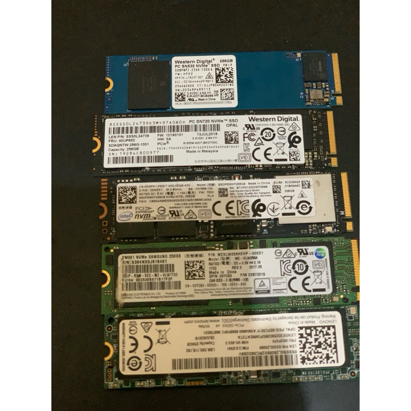 SSD NVME 256GB BEKAS COPOTAN MASIH BAGUS