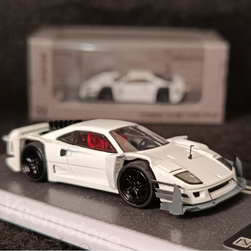 Die Cast 1:64 Ferrari F40 Al.Yasid Custom with Modified Flip Headlights White [DCM] plus Sticker