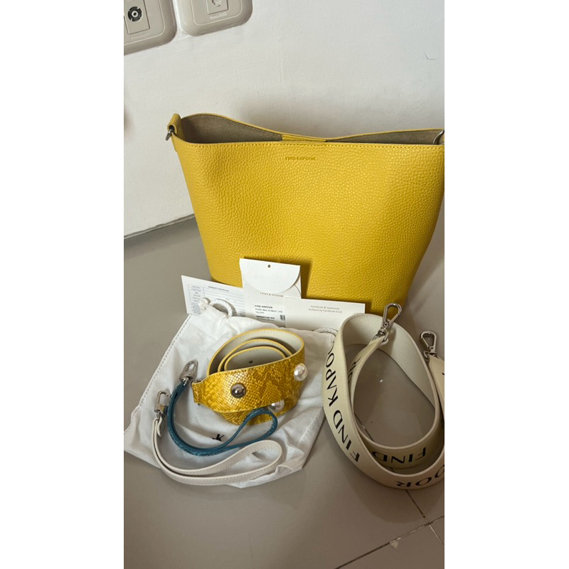Find Kapoor bag mustard originall