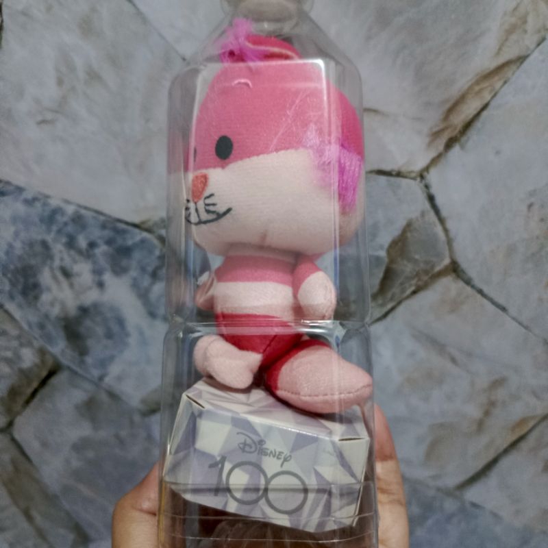 Ganci/Keychain Boneka Kucing Cheshire Alice in Wonderland Original Disney 100 Rare New Segel Botol