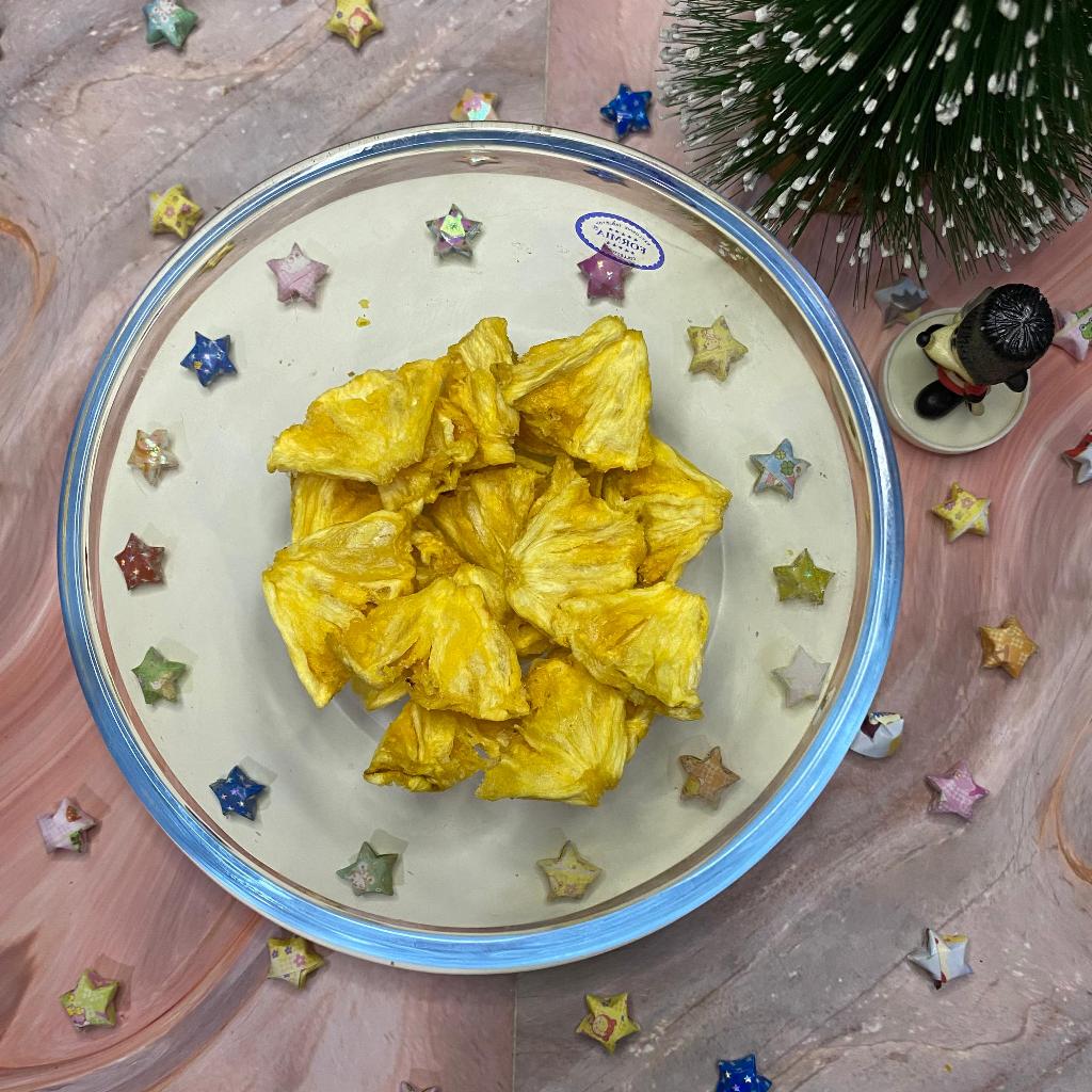 

Keripik Nanas Grade B Keripik Buah Camilan Makanan Ringan Sehat 500gr