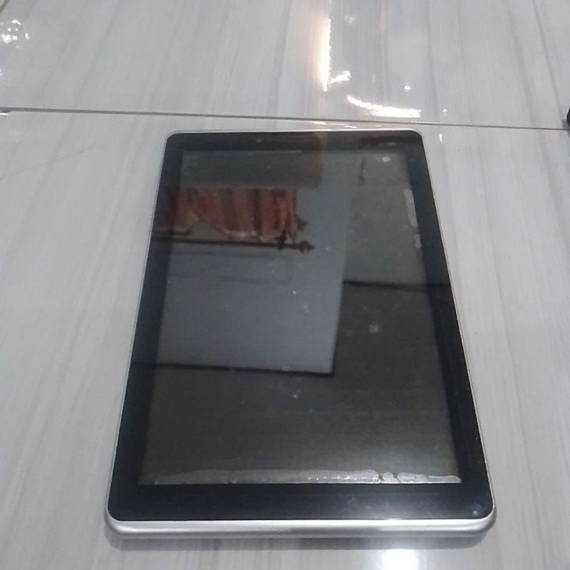 Tablet Venera 815 bekas