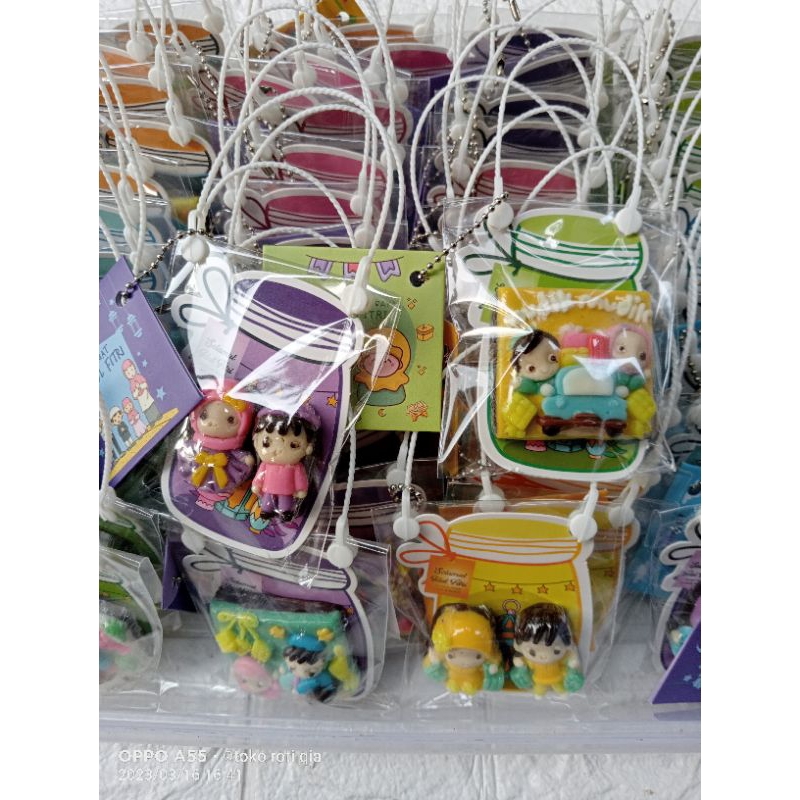 

coklat tenteng lebaran ( min 10 pack) 1 pack isi 2-4pcs