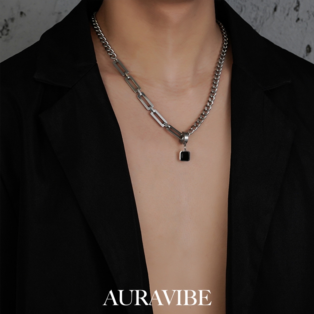 AURAVIBE Gaya baru baja titanium liontin batu permata hitam Laki-laki Keren dan tampan kalung