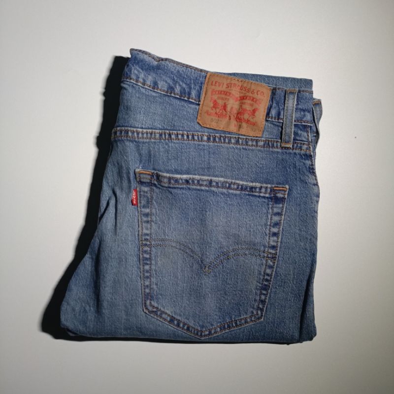 Levis 502 Jeans second