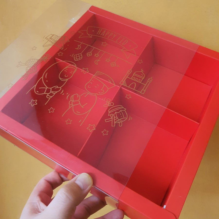 

5 Pcs Dus Mika Packaging Cookies Hampers Idul Fitri Merah Sekat 4 Ukuran 8 x 8 x 5cm