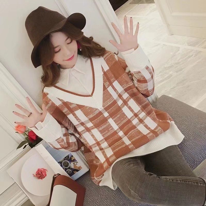 4214 - Sweater Kerah V Motif Kotak Kotak