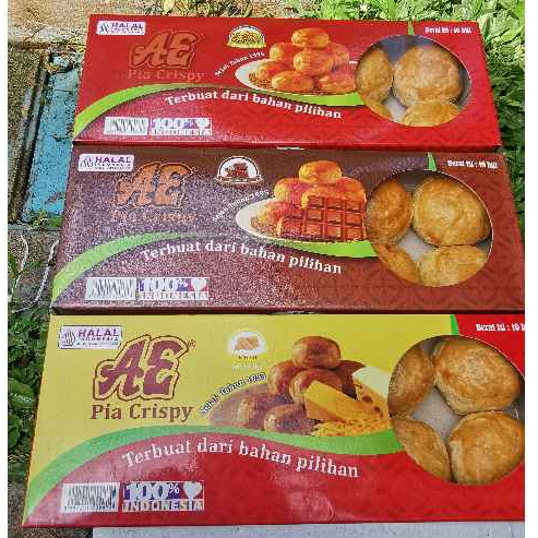 

Pia AE Crispy rasa kacang hijau coklat dan keju