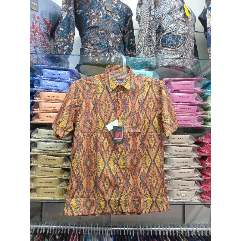 kemeja lengan pendek motif batik chairman