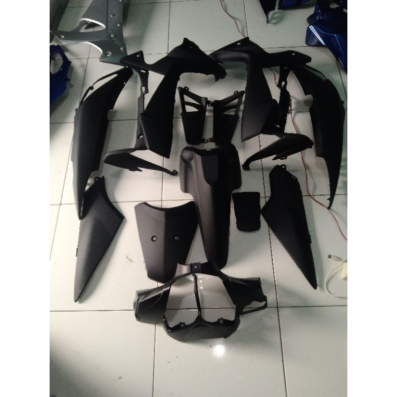 full body halus supra x 125 batman hitam