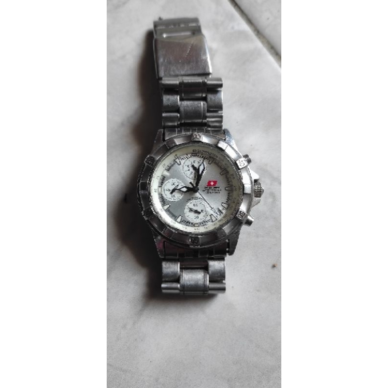 jam tangan Swiss army original bekas