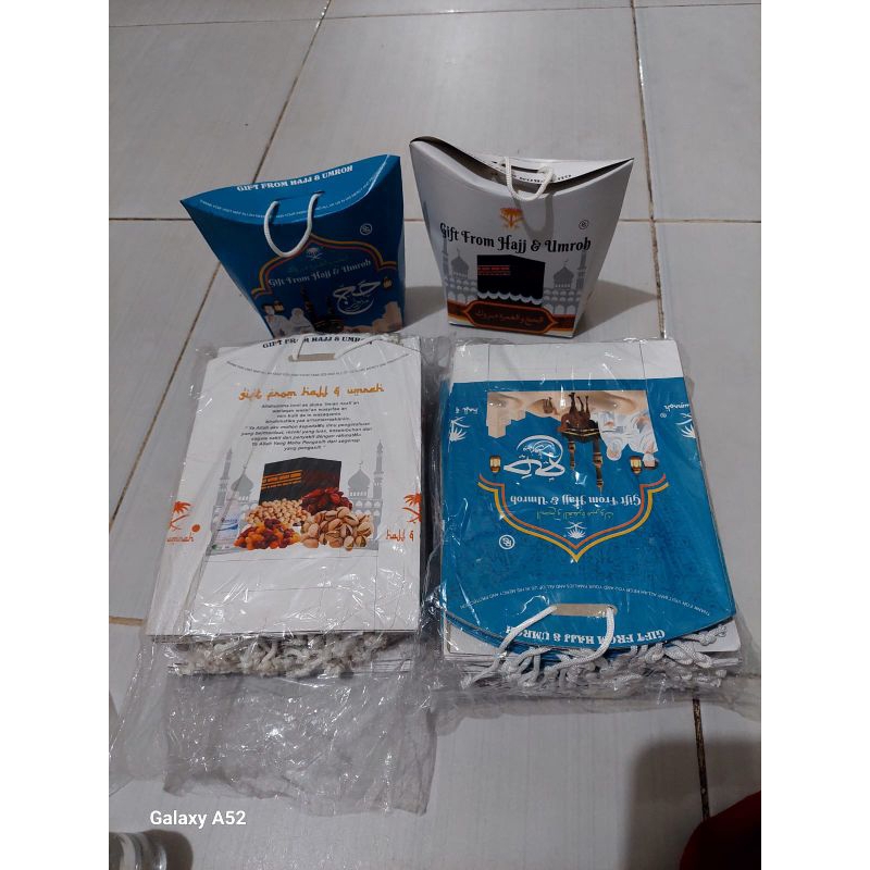 

KARDUS KOSONG OLEH OLEH HAJI DAN UMROH