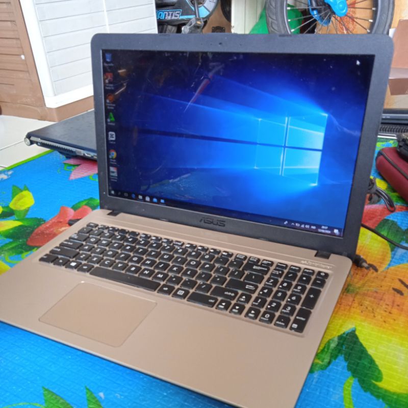 ASUS Laptop Celeron N3350 500GB / 4GB