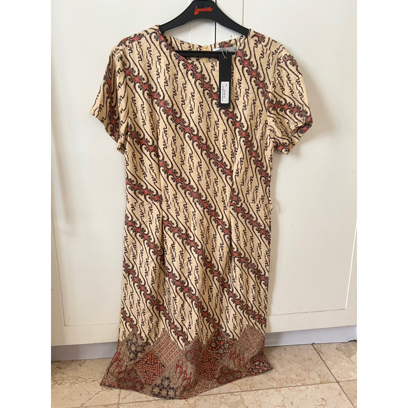 BHATARA BATIK DRESS ORIGINAL SIZE M never been used