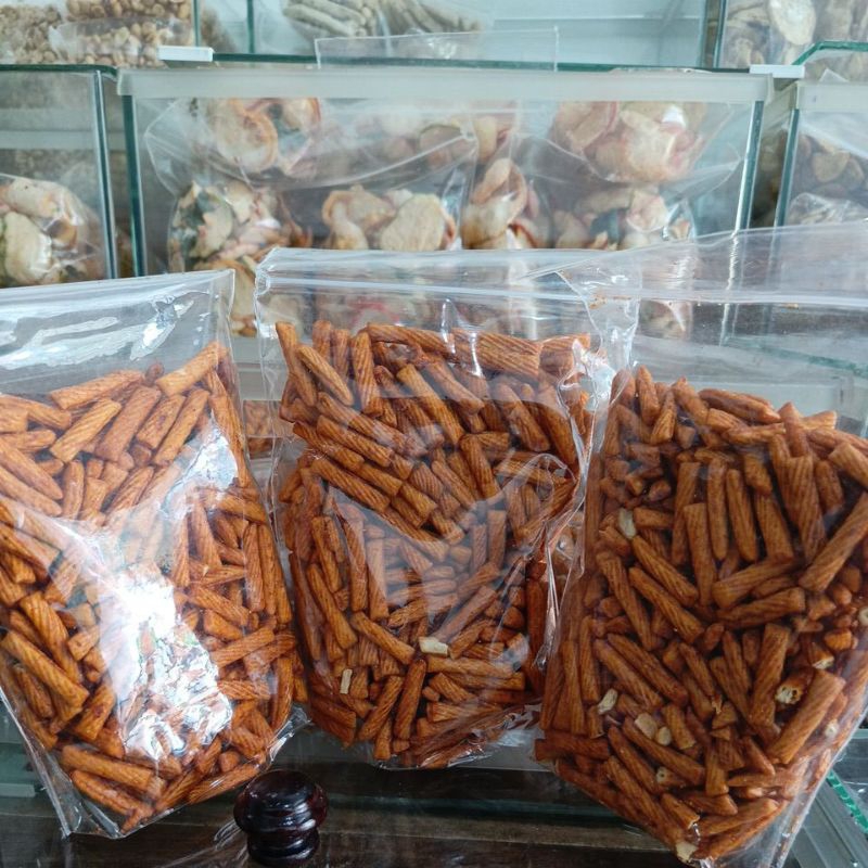 

SNACK STIK KOTAK KATIK