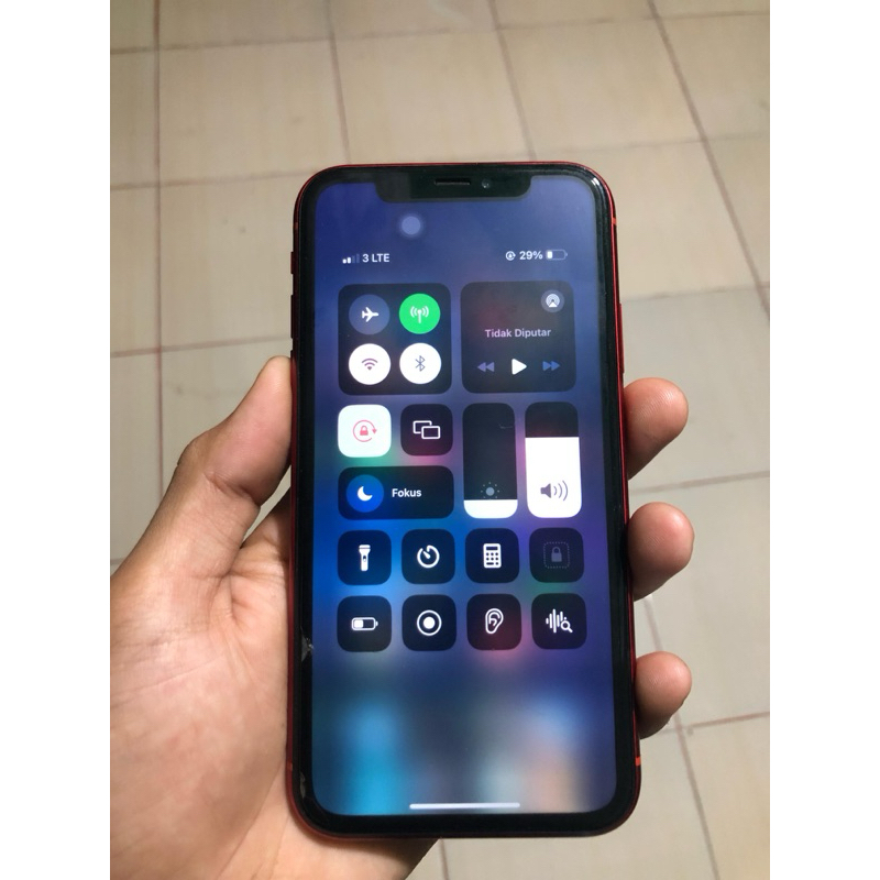 iphone xr wifi only 64gb