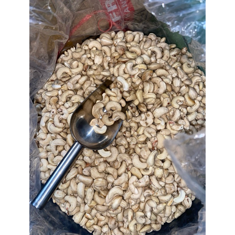 

KACANG MEDE UTUH REEPACK 100 gr