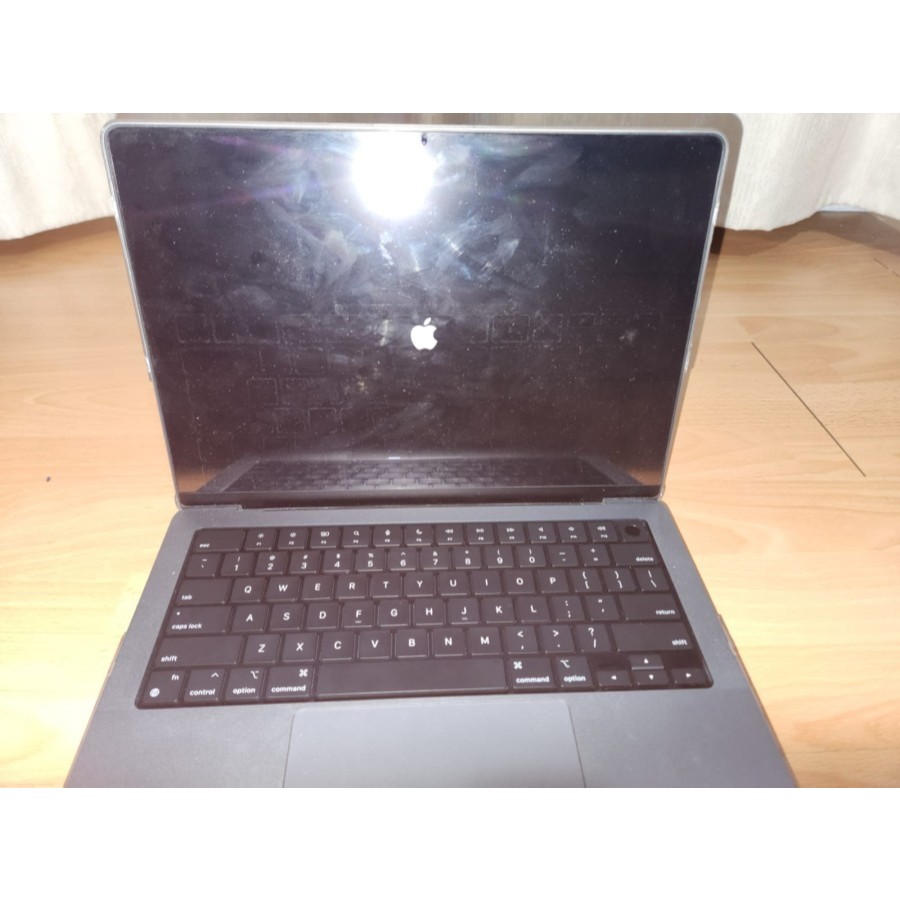 MacBook pro M1 pro 14 inch 512GB Ex Ibox NEGO