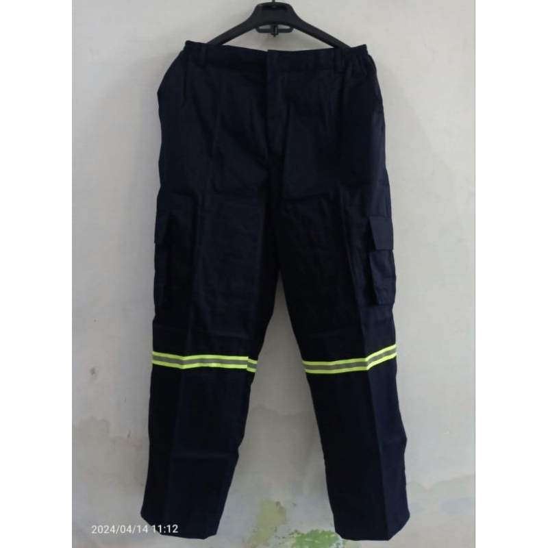 Celana Kerja Wearpack Safety scorlet garis dua Hijau, Proyek lapangan, bengkel, outdoor, operator