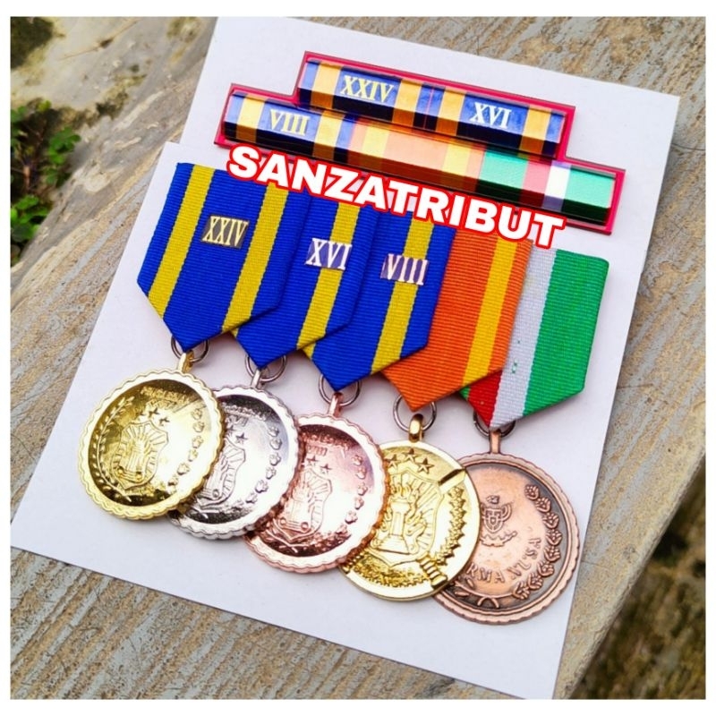 Satya Lencana PDH PDU 8 16 24 Tahun Ksatria Bhayangkara Satu Set Promo Terbaru