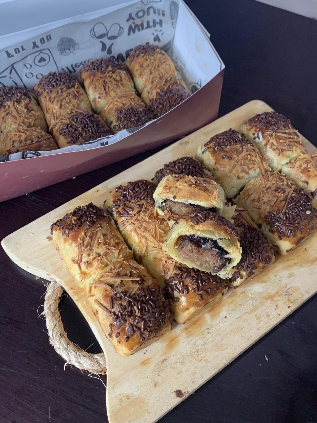 Bolen Pisang Coklat Keju Lumer Premium Lembut si Mulut Isi 10 Spesial Homemade by RaMaChef