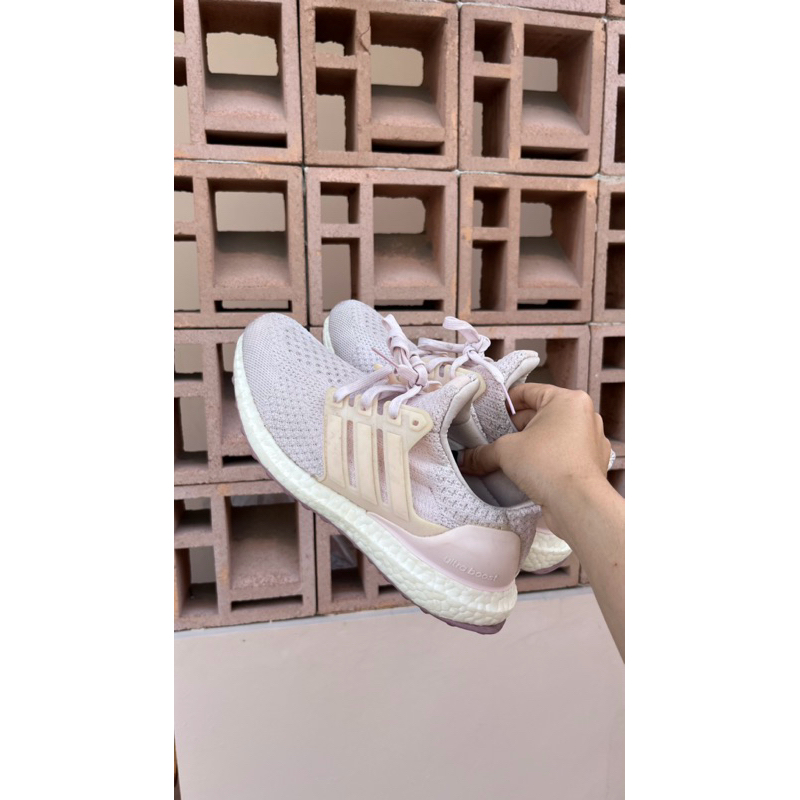 PRELOVED Adidas Ultraboost 5.0 DNA Woman Pink