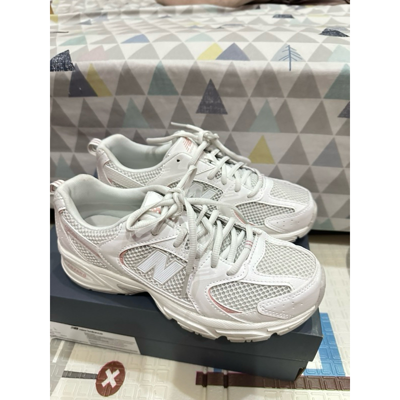 Sepatu NB 530 White&Pink