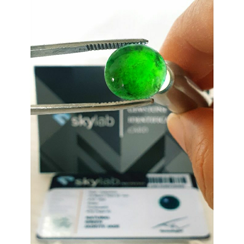 Natural Giok Jadeite Jade tipe A Imperial hijau pekat est. Burma ada memo SKYLab