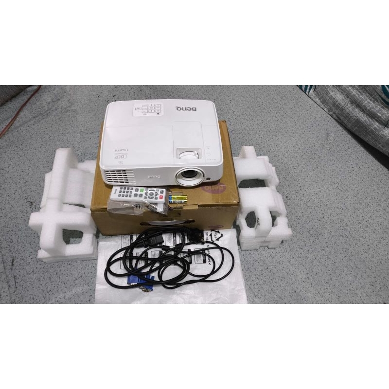 proyektor benq ed934 second/bekas