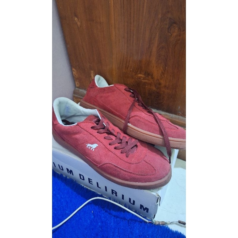 sepatu delirium ori warna limited