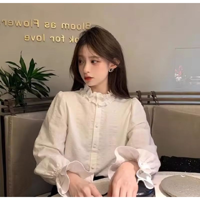 Blus Putih Korea dengan Kerah Lengan Panjang