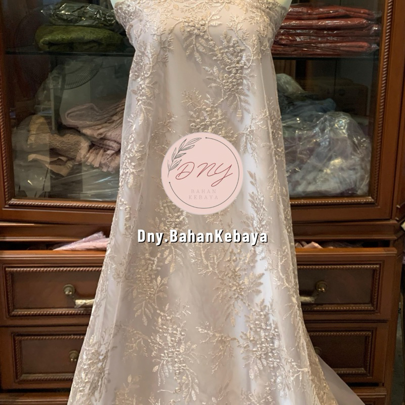 Bahan Kain Kebaya Brokat Tile Alana Series Warna Putih Bersih