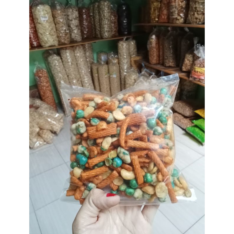 

Kacang Campur