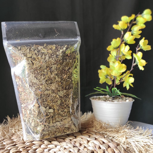 

Daun Kelor Kering 250gr - Teh Daun Kelor Kering Premium JSR 250 gr
