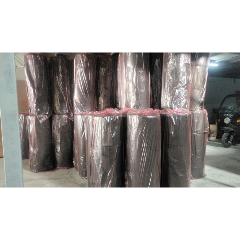 

bubble warp hitam 120x50m via same day