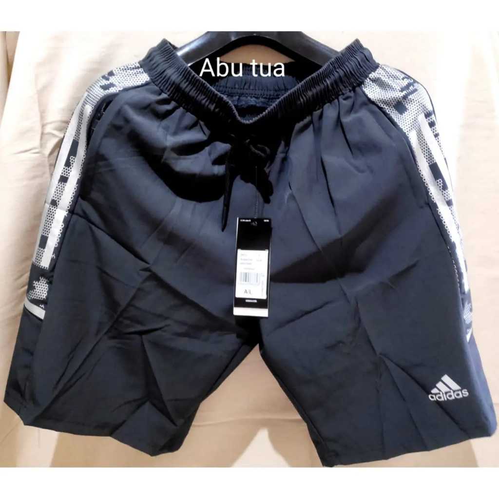 Celana Pendek Olahraga Parasut