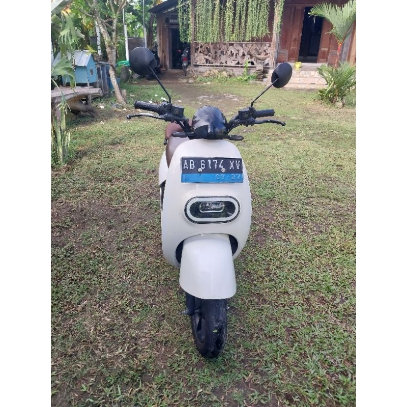 sepeda motor listrik bekas