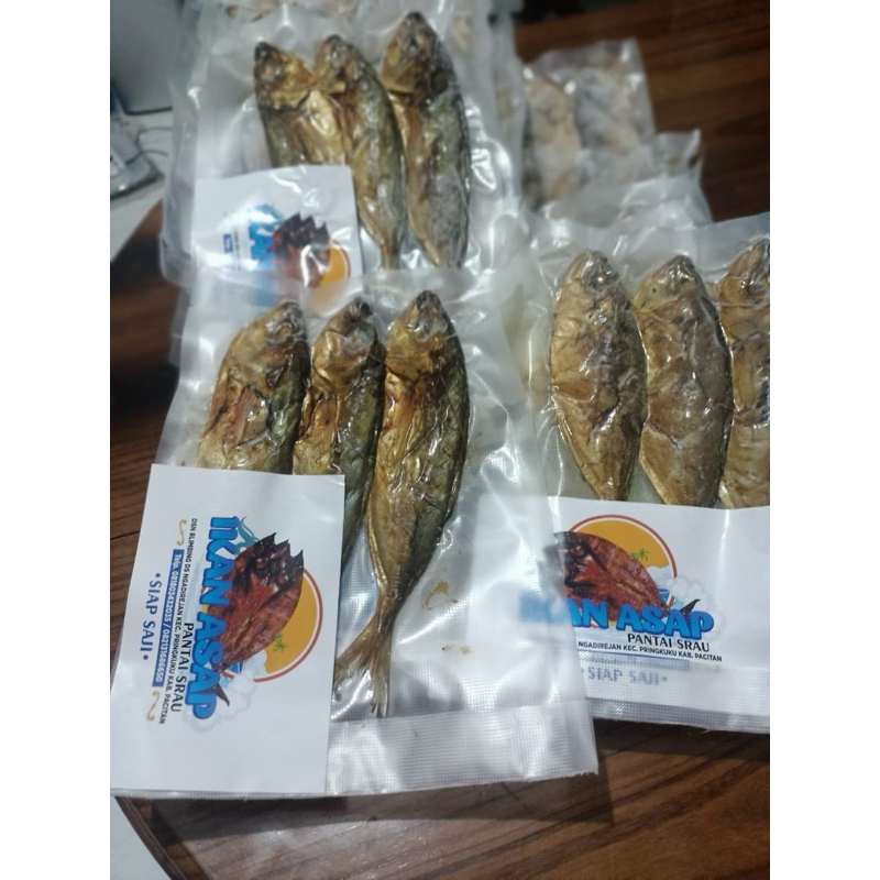 

ikan kembung asap isi 6, frozen food, siap Makan