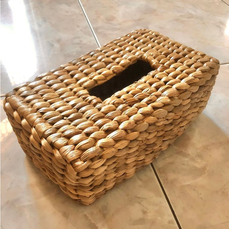 Keranjang tempat tisu anyaman kerajinan tangan eceng gondok kecil