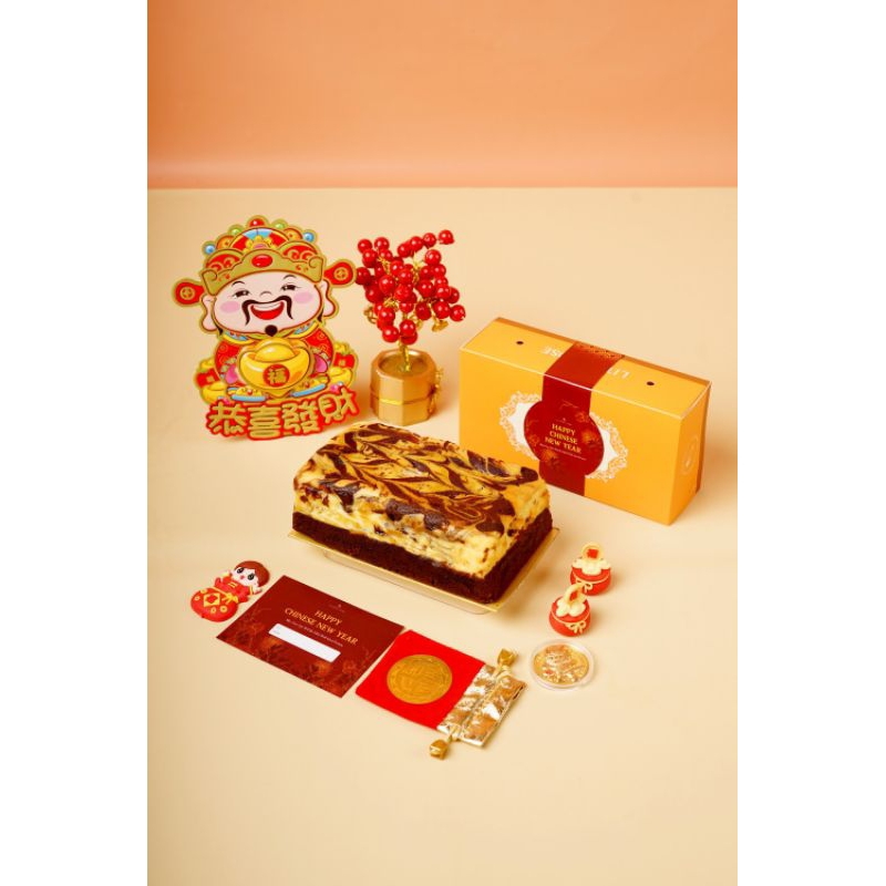 

MARBLE CHEESECAKE BROWNIES - Hampers Imlek - Chinese New Year Hampers- Hampers Sinchia
