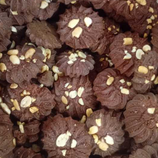 

KUE KERING BROWNIES KACANG DUA MERPATI