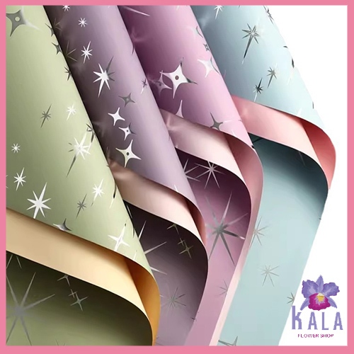

20 Lembar kertas buket Cellophane Kertas Buket Warna Warni Two Color motif bintang Kb6022