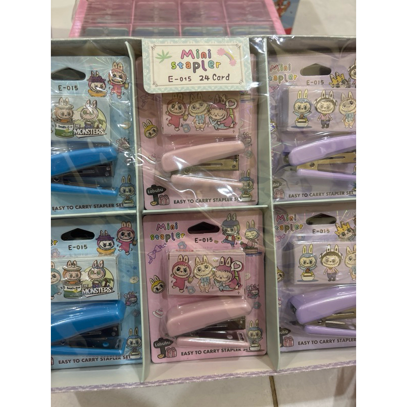 

1 BOX STREPLES LABUBU ISi 24