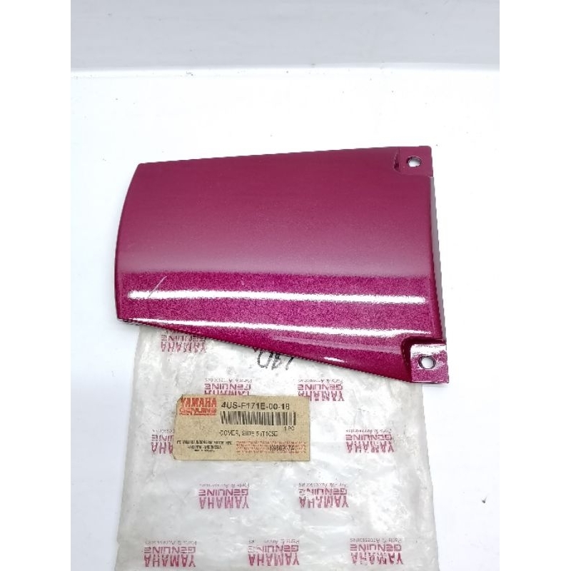 Cover Tail PET PAD Sambungan Body Belakang StopLamp Belakang Ungu YAMAHA Vega 4US-F171E-