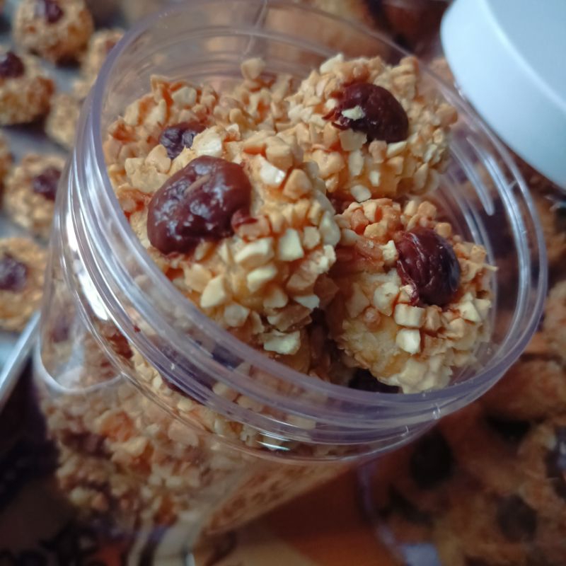 

cookies Thumbprint Kacang Mede